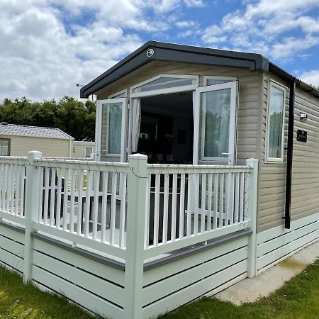 Luxury Caravan Cornwall Sleeps 4 Countryside View St Austell Kültér fotó