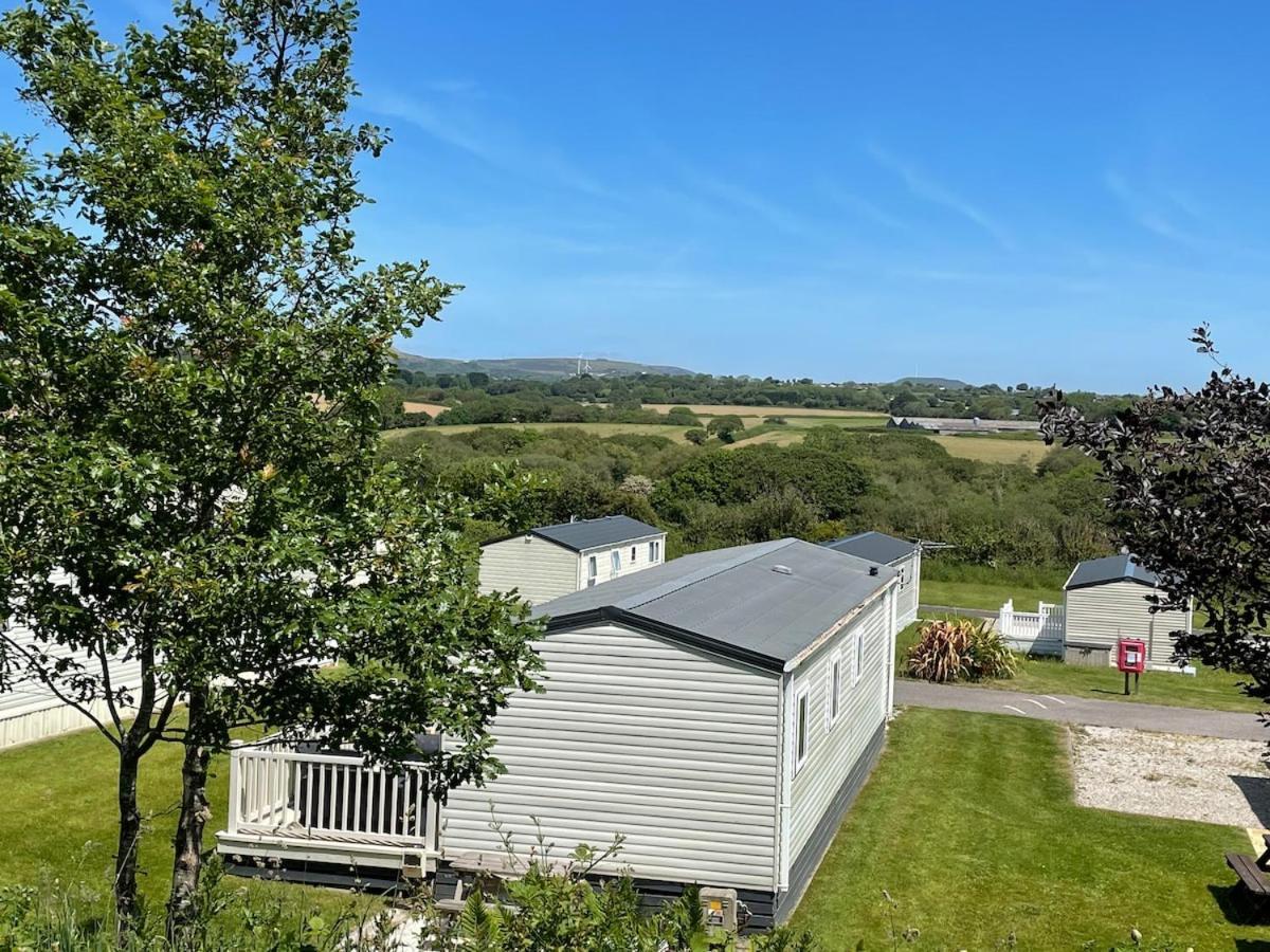 Luxury Caravan Cornwall Sleeps 4 Countryside View St Austell Kültér fotó